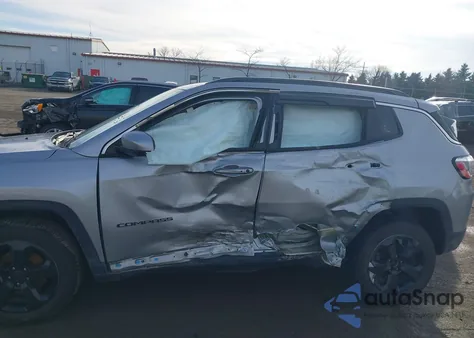 2018 Jeep Compass Latitude 4X4 from USA, damaged, VIN 3C4NJDBB2JT349366